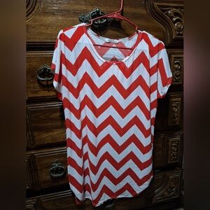 Red and White Chevron Women's Top Size L